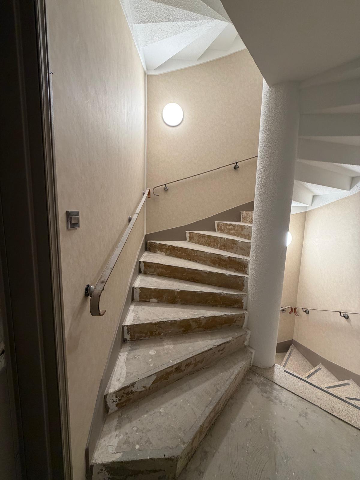 pilotage renovation escaliers parties communes